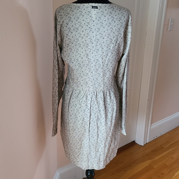 RVCA Junior Harley Dress - Picture 11 of 13